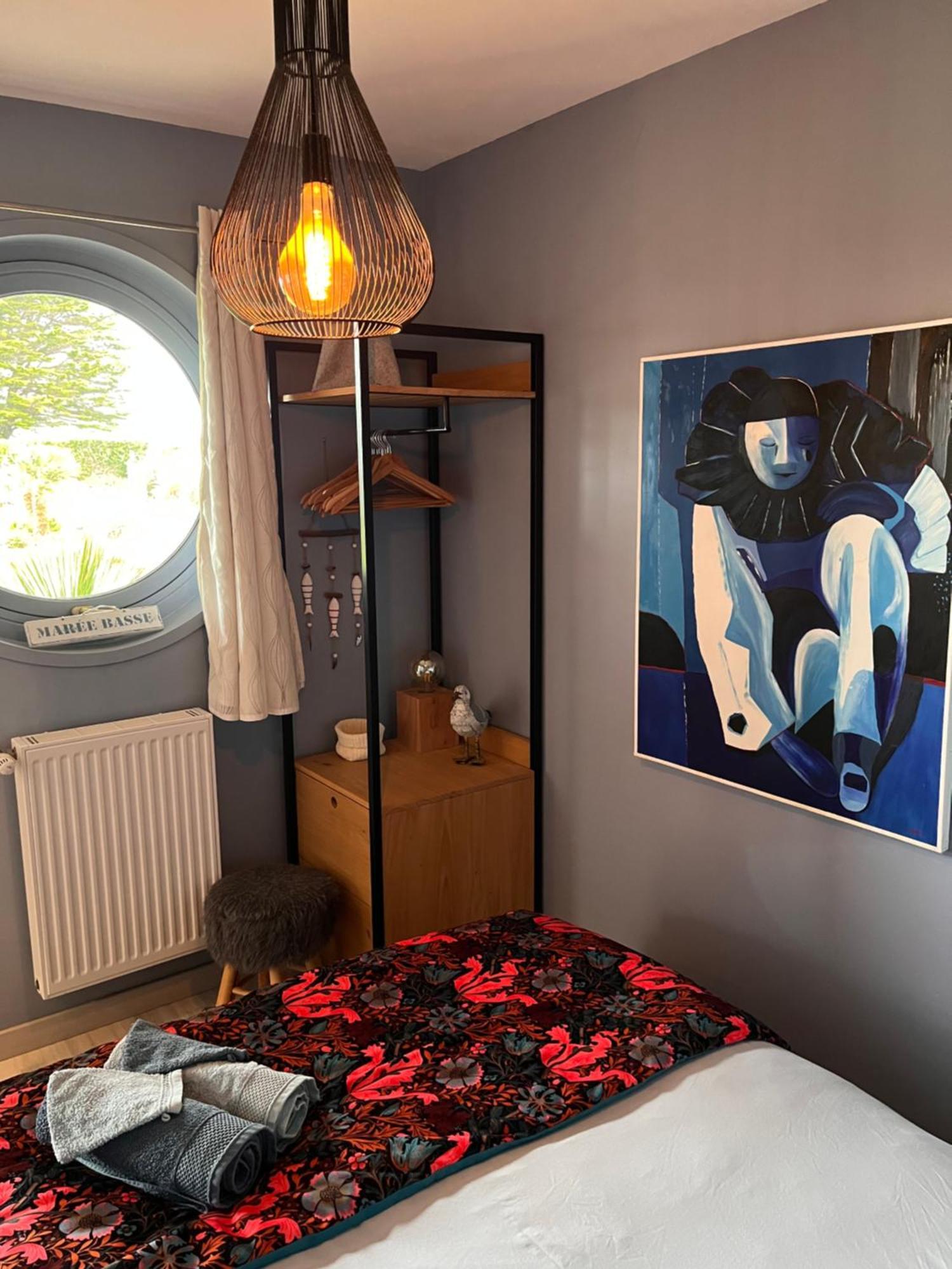 La Maison Bateau Au Bord De Villa Guisseny