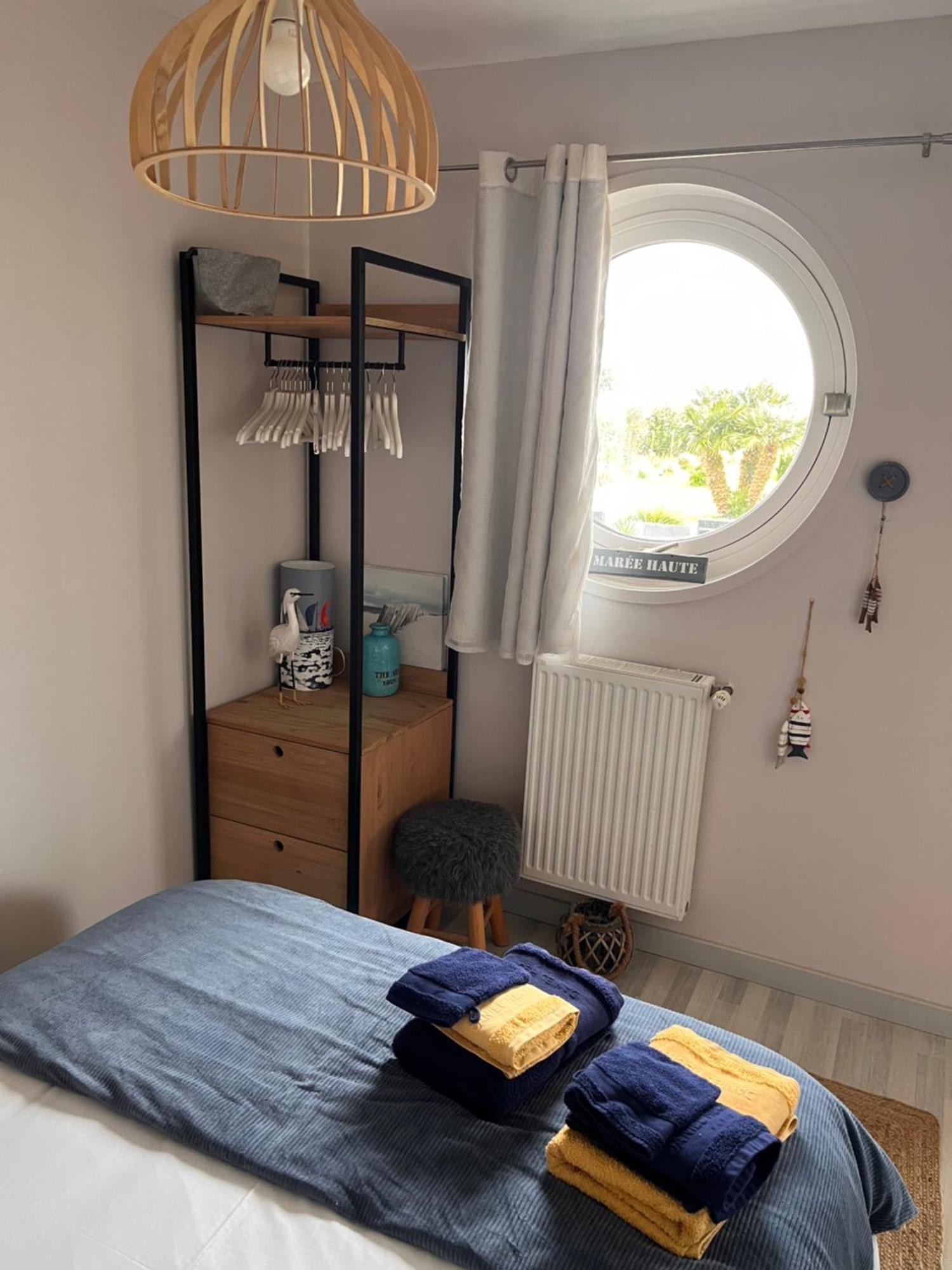 La Maison Bateau Au Bord De Villa
